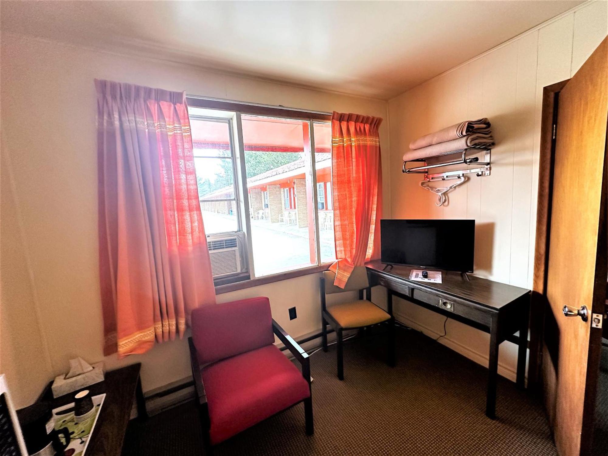 Iron Bridge Red Top Motor Inn المظهر الخارجي الصورة