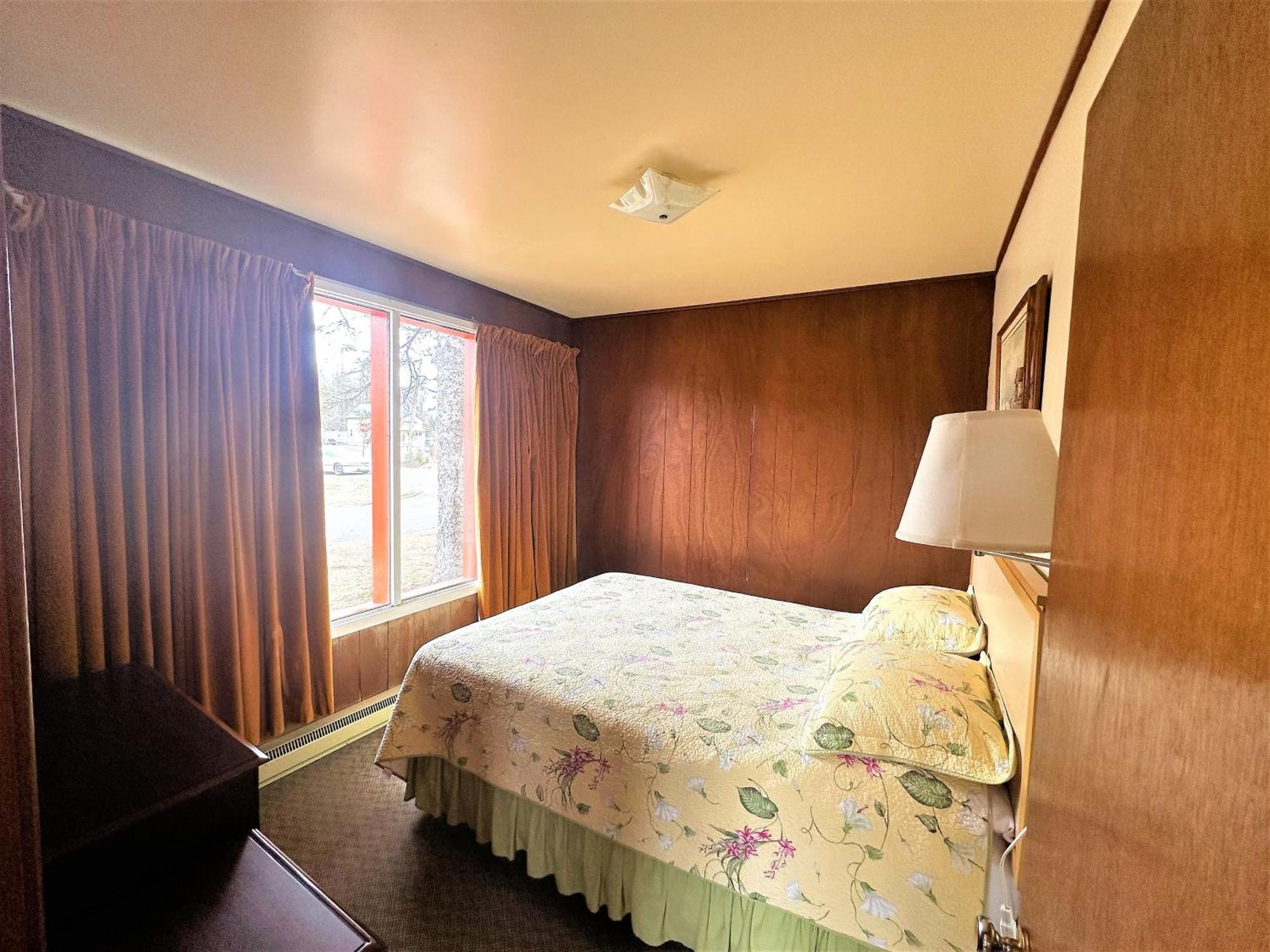 Iron Bridge Red Top Motor Inn المظهر الخارجي الصورة