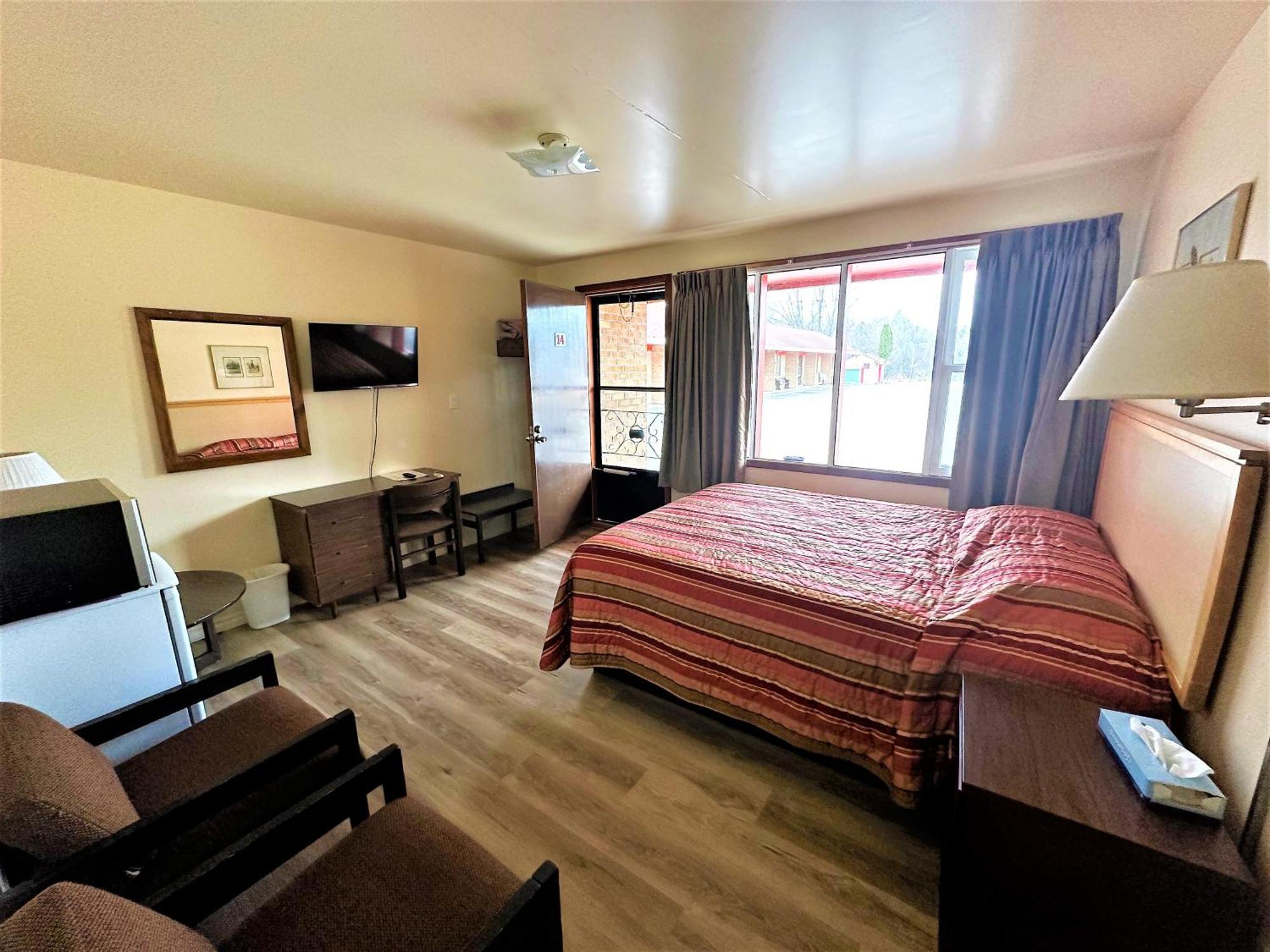 Iron Bridge Red Top Motor Inn المظهر الخارجي الصورة
