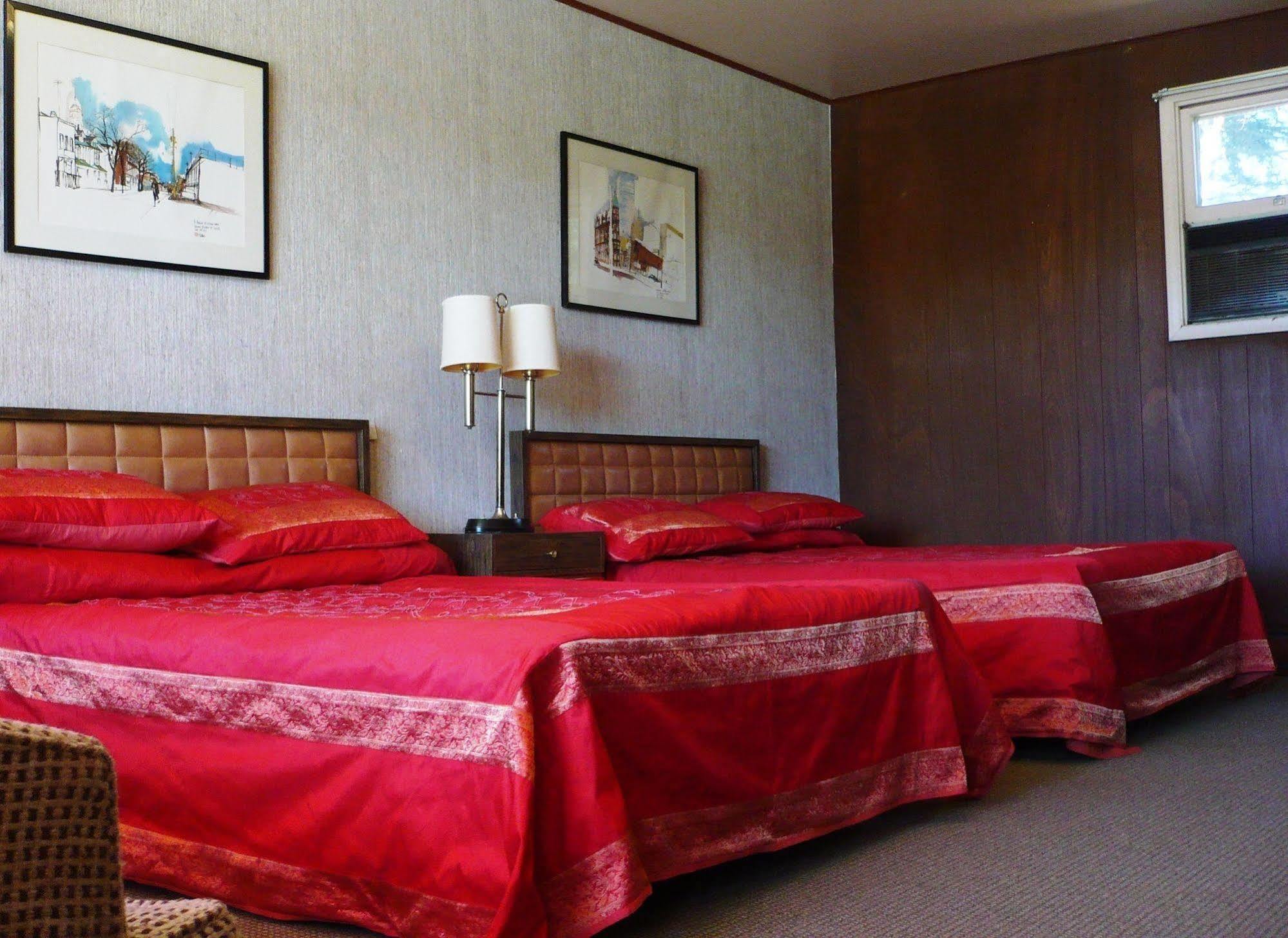 Iron Bridge Red Top Motor Inn المظهر الخارجي الصورة